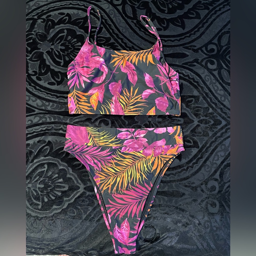 Fashion Nova 2 piece swim suit